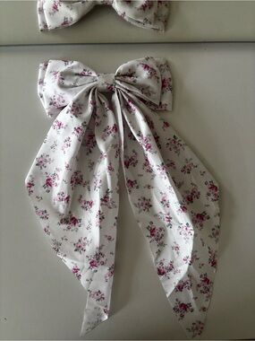 Urban Planet White Bow Hair Clip with Pink Floral Print